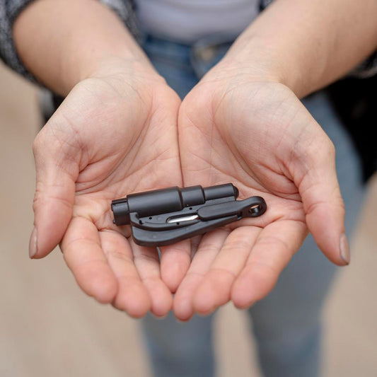 Keychain Glass Breaker
